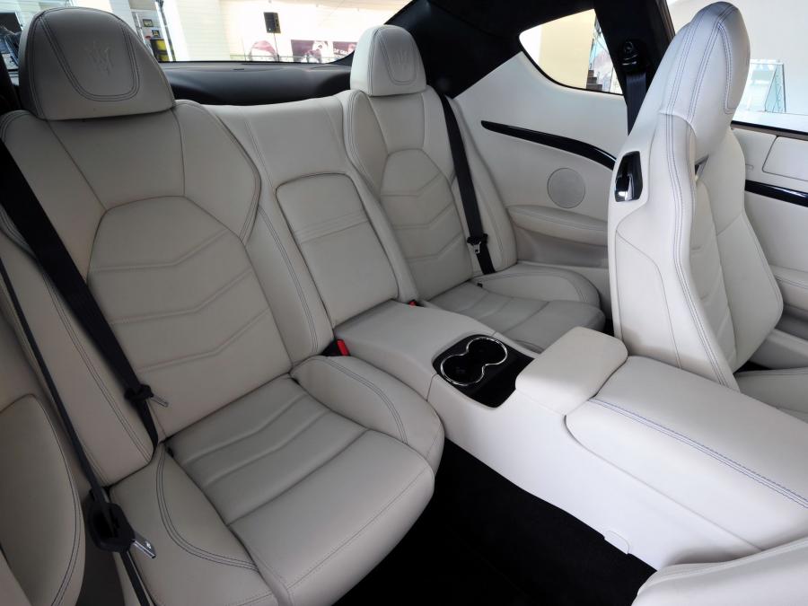  Maserati GranTurismo Sport 2012 года  (AU) (фото 4 из 8)